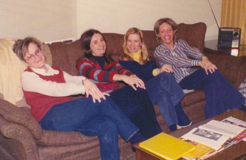 1972-Girls1
