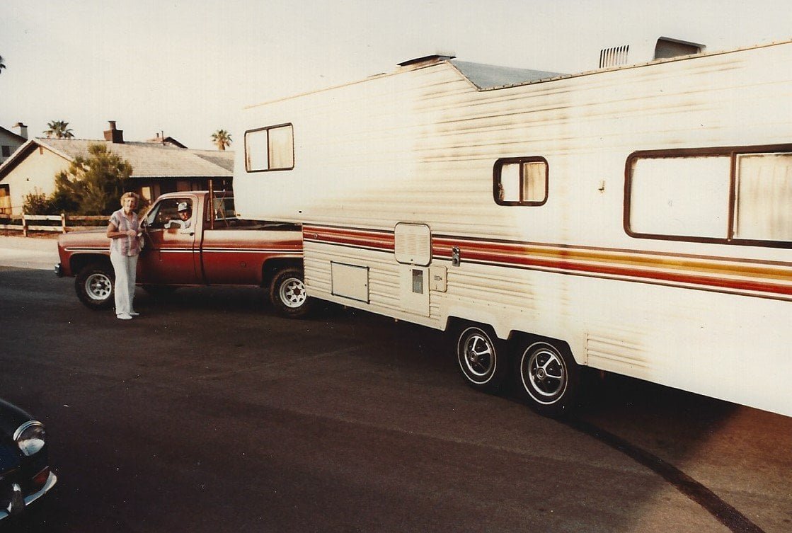 RHR 1984-8 5thWheel