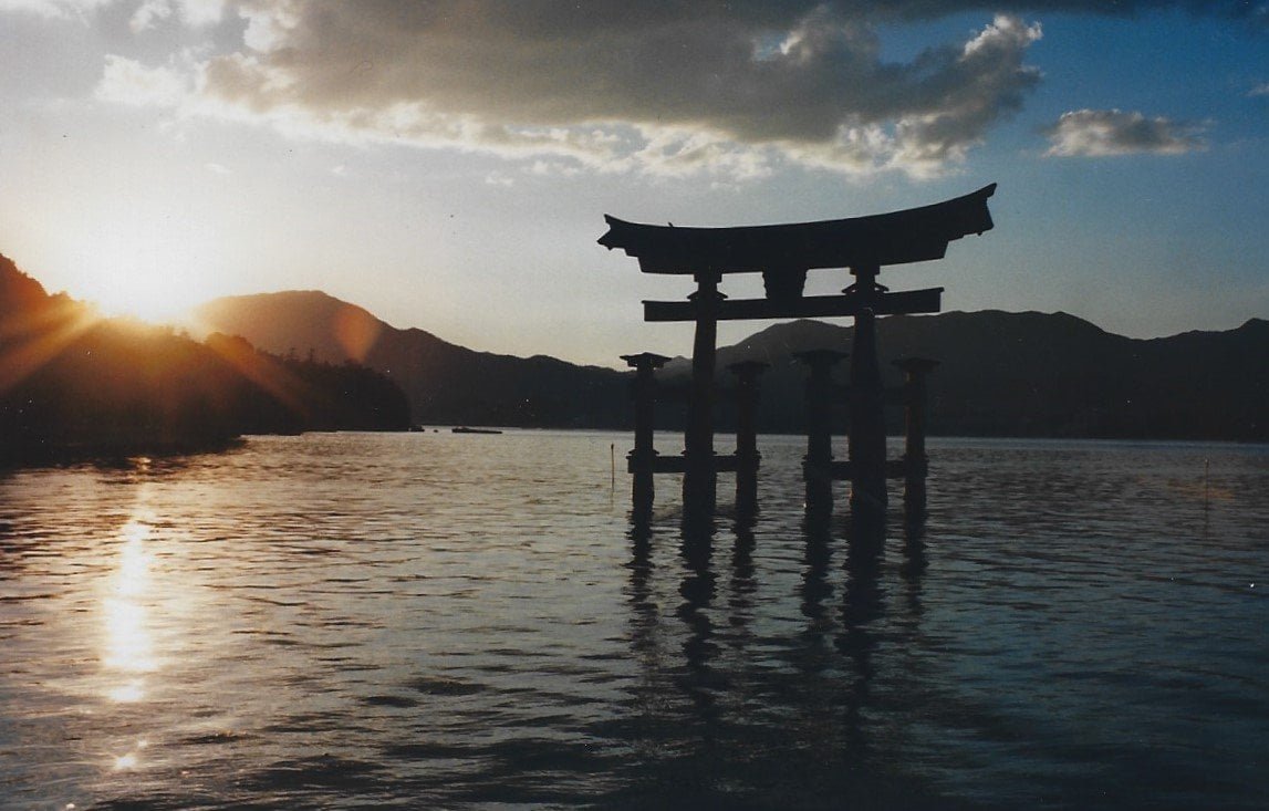 RKR 1999-10 Hiro3