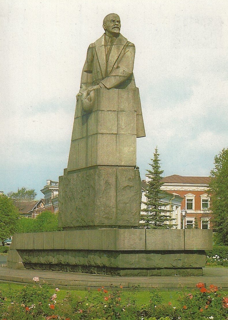 RKR 2000-6 StPete Lenin