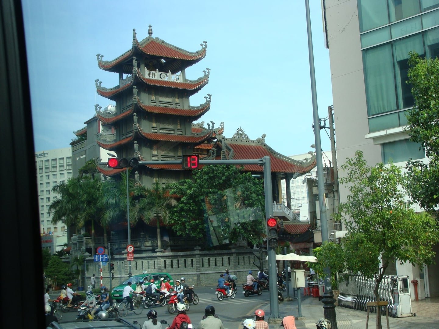 RKR 2013-11 VietTower