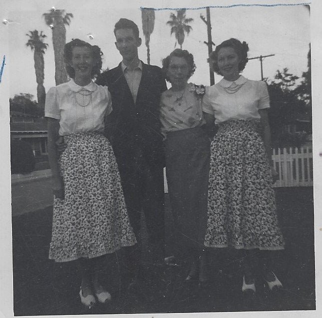 SER 1946 Family