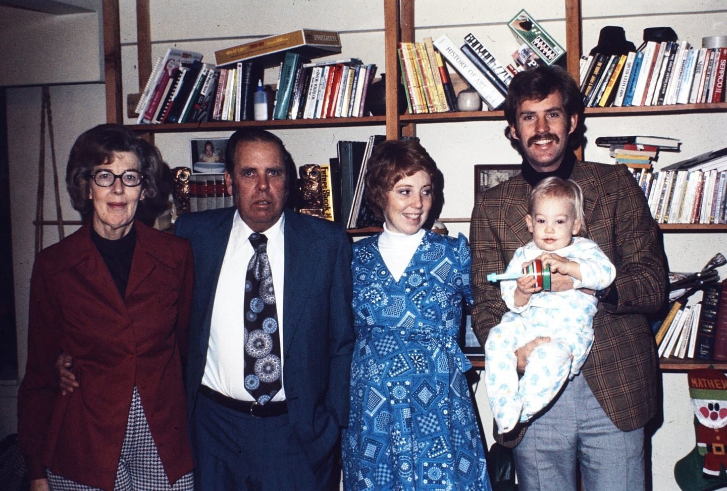 SER 1975-12-25 wFam